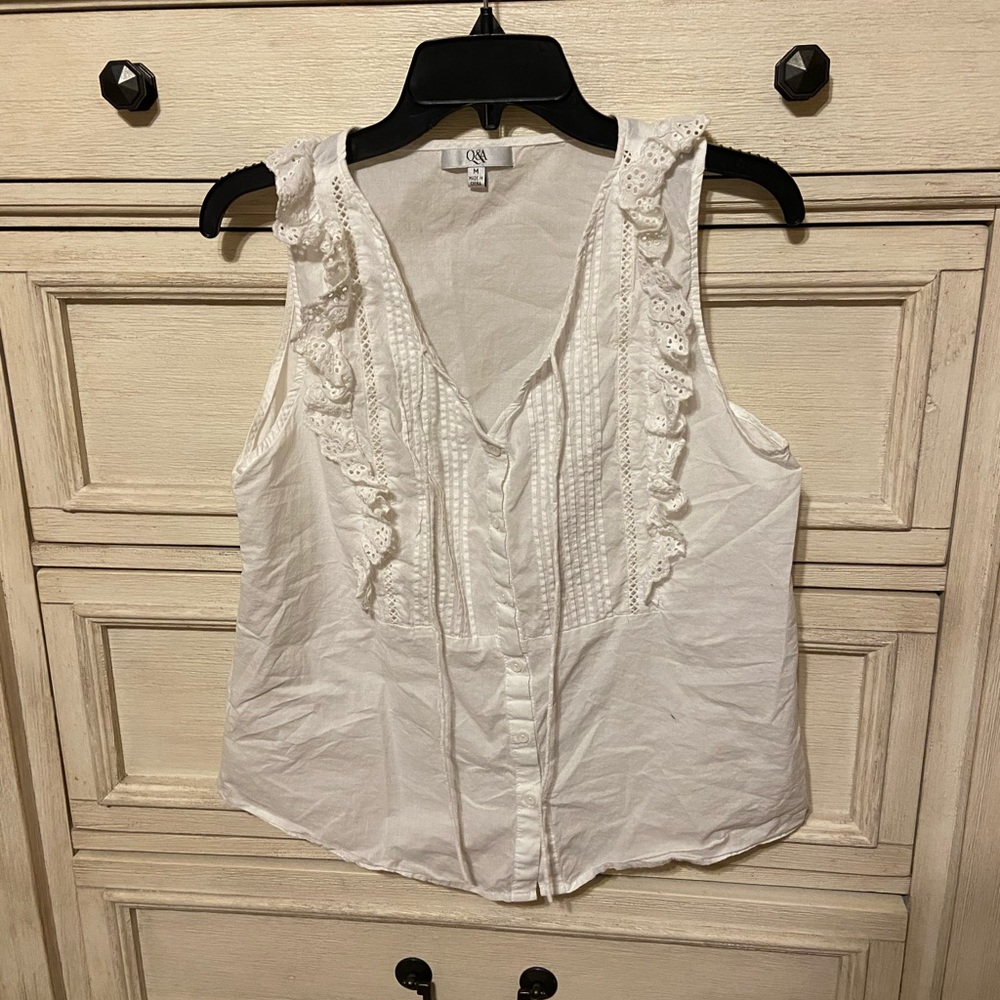 Q & A farmhouse tank top